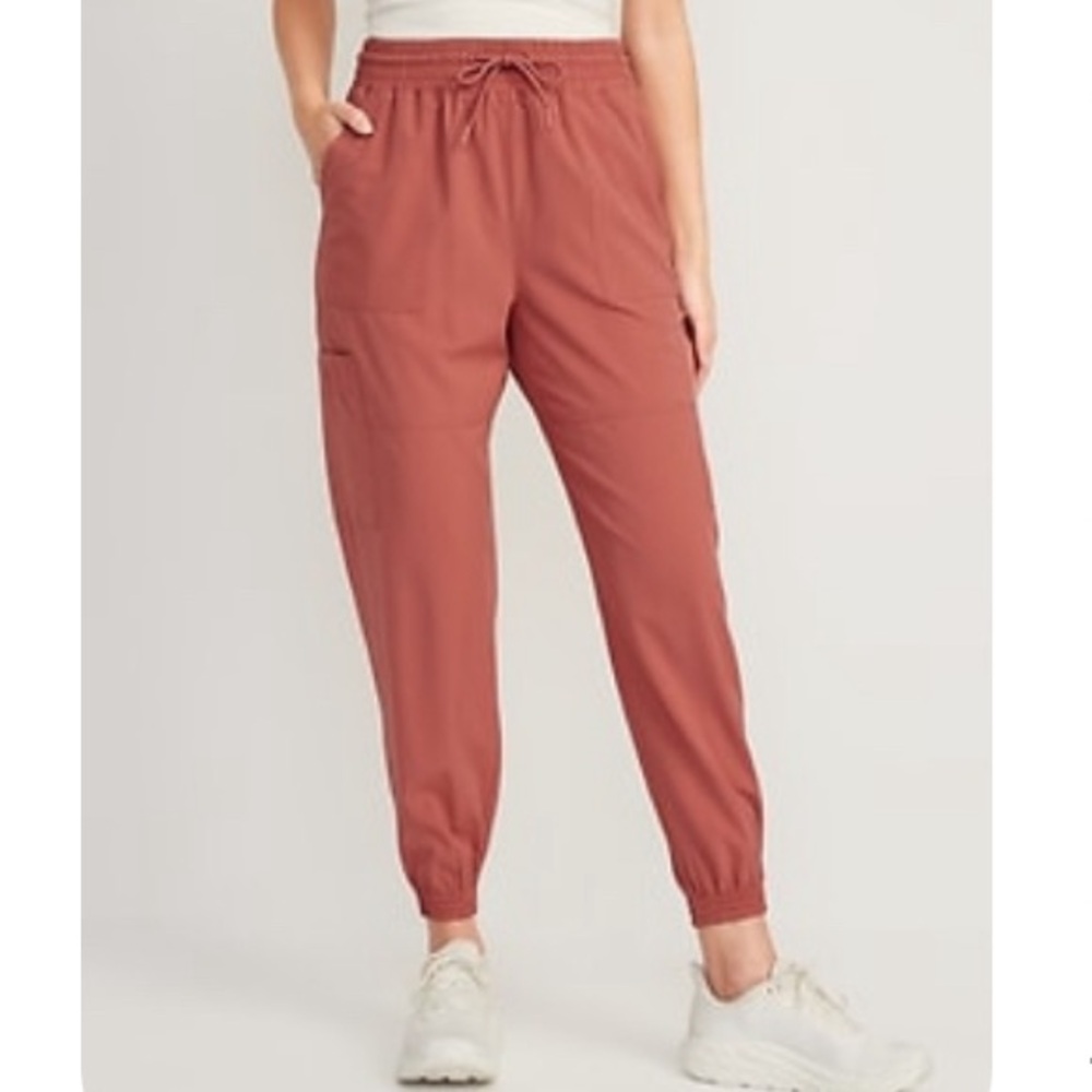Old Navy stretchtech cargo jogger
